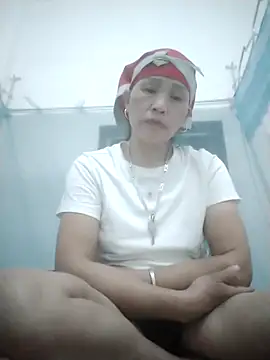 meo-meo00 online show from 10/28/25, 12:52