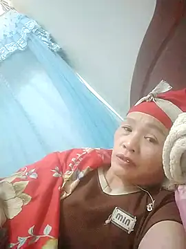 meo-meo00 online show from 11/12/25, 01:44