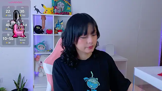 Sallie Doll online show from 10/11/25, 03:54