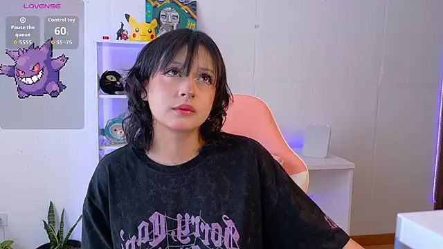 Sallie Doll online show from 11/04/25, 06:40