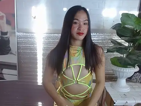 Snapshot of miss_katty28 chatting on 10/15/25, 10:32 miss katty28 online show from 10/15/25, 10:32