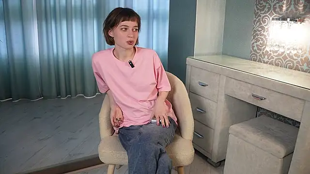 PaulaDauge online show from 10/02/25, 05:03