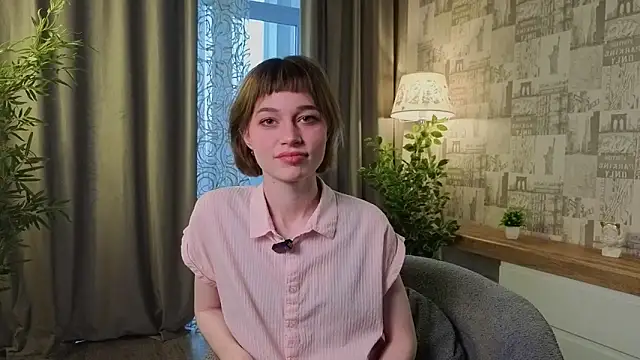 PaulaDauge online show from 10/06/25, 01:58