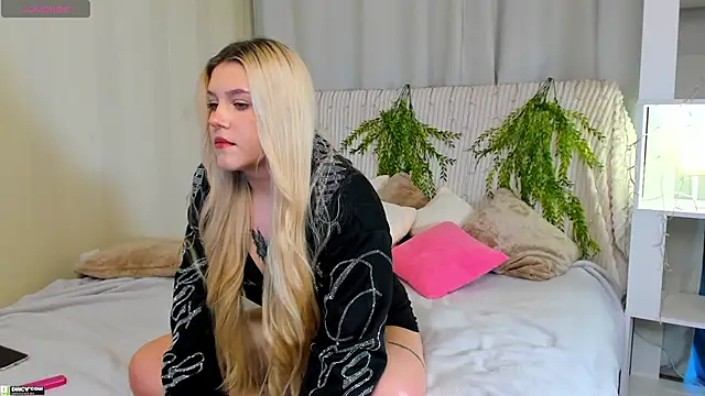 Malisha kiss online show from 10/23/25, 10:14