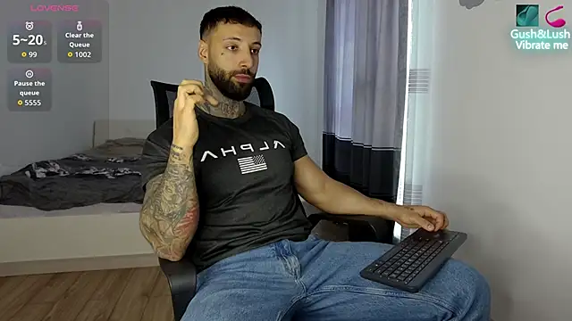 MasculineGuy99 online show from 11/19/25, 08:47