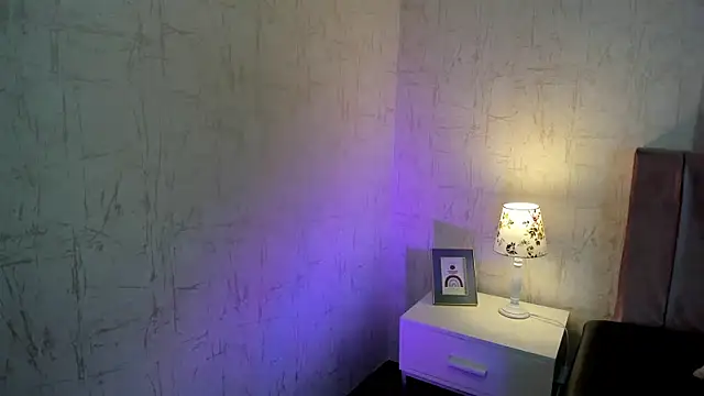 Olivia johansson online show from 11/14/25, 05:28