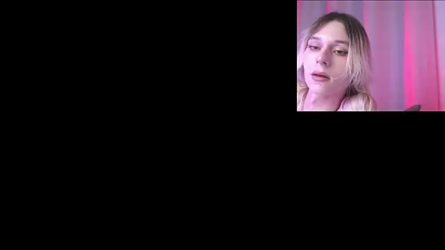 Snapshot of SophieDiamond_Xx chatting on 11/21/25, 02:05 SophieDiamond Xx online show from 11/21/25, 02:05