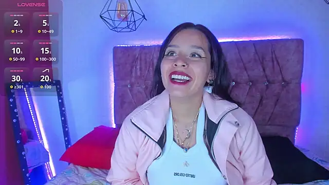 Snapshot of Mia_lopez_1 chatting on 10/27/25, 11:36 Mia lopez 1 online show from 10/27/25, 11:36