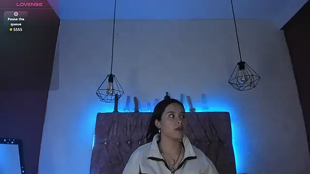 Snapshot of Mia_lopez_1 chatting on 11/13/25, 11:36 Mia lopez 1 online show from 11/13/25, 11:36