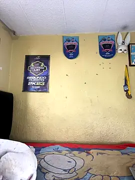 lyan t2 online show from 10/15/25, 07:47