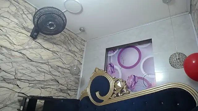 kimberly candy online show from 11/08/25, 07:23