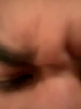 Snapshot of familia0210 chatting on 11/15/25, 07:43 familia0210 online show from 11/15/25, 07:43