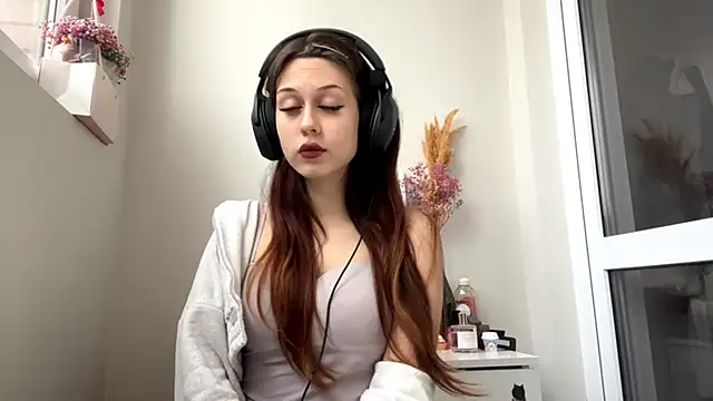 Nayra flash online show from 10/09/25, 01:09