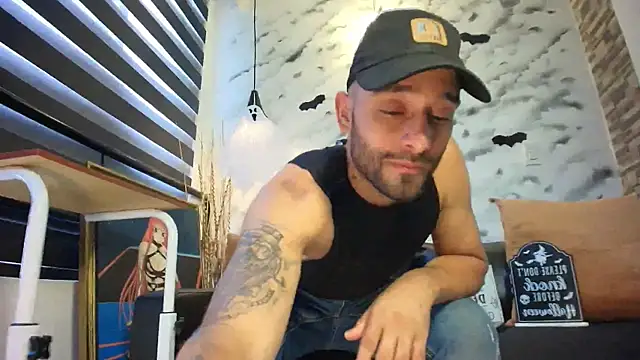 Max Miller S online show from 10/22/25, 06:40