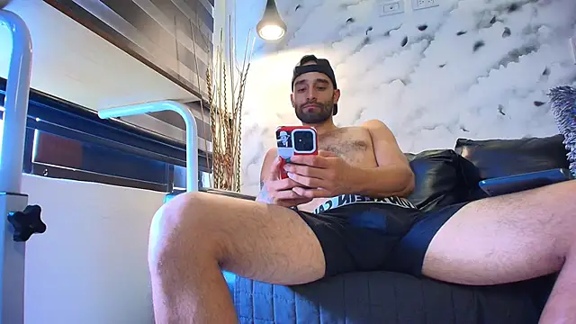 Max Miller S online show from 11/04/25, 07:24