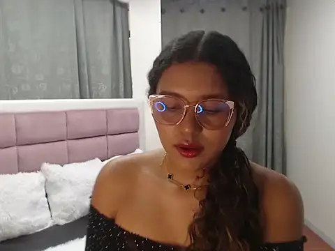 jimena bell online show from 10/14/25, 01:23