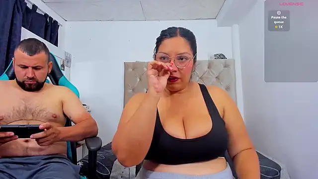 milo mila01 online show from 11/19/25, 01:27