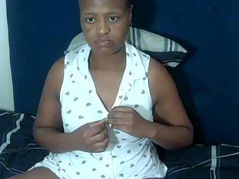 ShyHun16 online show from 10/18/25, 10:05