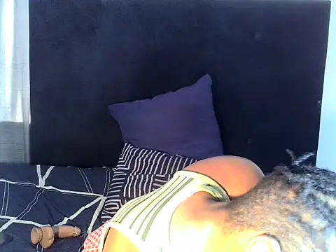 ShyHun16 online show from 11/01/25, 03:36