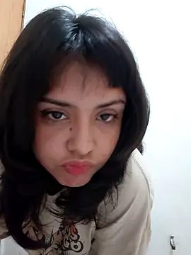 Snapshot of Gatitamiaw chatting on 10/04/25, 12:41 Gatitamiaw online show from 10/04/25, 12:41