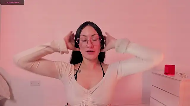 clover tter  online show from 11/12/25, 04:07