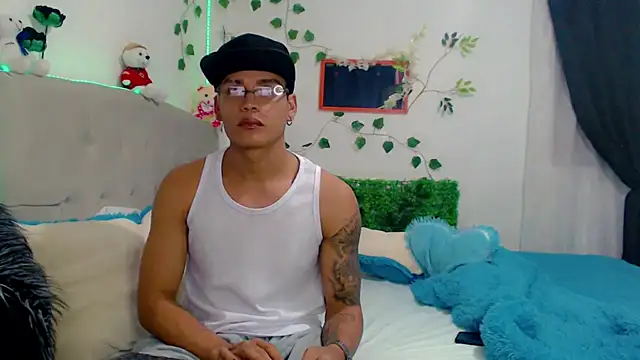 Piliphe latin online show from 10/02/25, 05:03