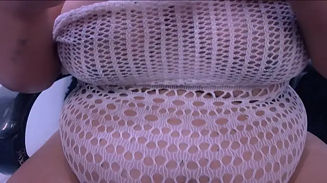 chuby pau online show from 10/16/25, 02:23