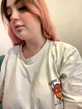 KellyMoors online show from 11/05/25, 09:31