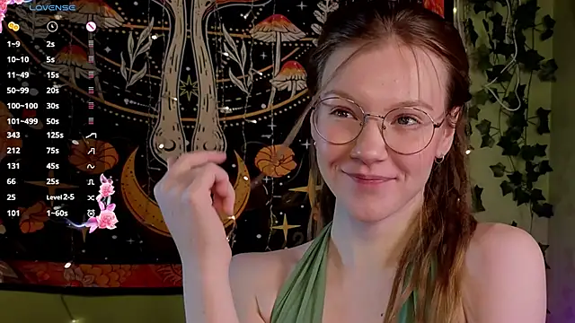 lyra thenymph online show from 11/15/25, 12:08