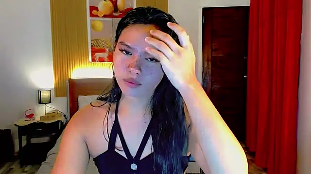 fallinLunaxX online show from 10/08/25, 12:47