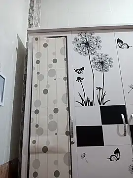 Snapshot of tulip-bae chatting on 11/05/25, 12:16 tulip-bae online show from 11/05/25, 12:16