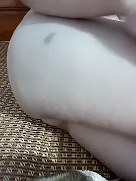 Snapshot of tulip-bae chatting on 11/19/25, 07:08 tulip-bae online show from 11/19/25, 07:08