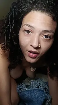 Larissinhamm online show from 11/15/25, 03:15