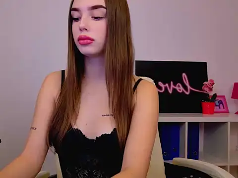 Nica Diamond online show from 10/13/25, 08:36