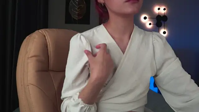 ElizabethMilller  online show from 10/06/25, 10:18