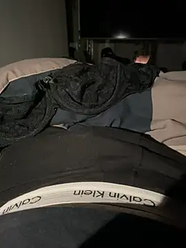 Snapshot of BBC_05_01 chatting on 10/30/25, 05:20 BBC 05 01 online show from 10/30/25, 05:20