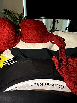 Snapshot of BBC_05_01 chatting on 11/28/25, 01:25 BBC 05 01 online show from 11/28/25, 01:25