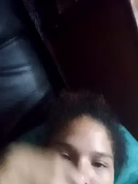 Snapshot of karoll25525 chatting on 11/13/25, 01:10 karoll25525 online show from 11/13/25, 01:10