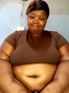 LadyBear2002 online show from 10/10/25, 12:04