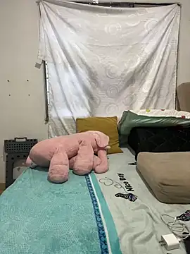 Azza  Slimene online show from 10/24/25, 12:56