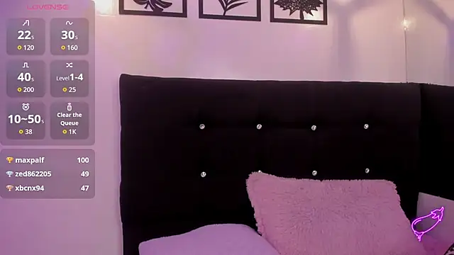 Haiily Baeker online show from 11/05/25, 08:25