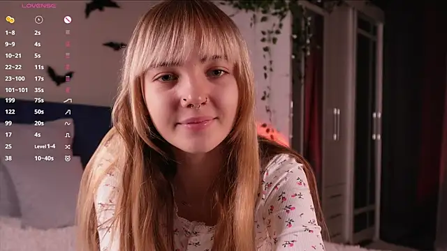 Snapshot of CelestaDicorcia chatting on 11/13/25, 09:25 CelestaDicorcia online show from 11/13/25, 09:25