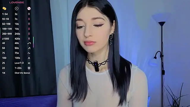 lina leum online show from 11/12/25, 08:04