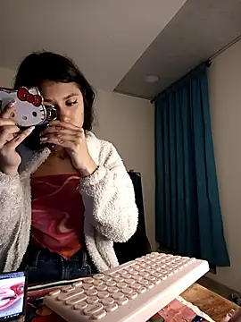 caramel doll   online show from 10/15/25, 02:01