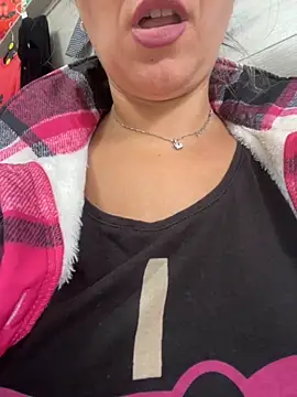 Daiana Andra online show from 10/16/25, 08:15