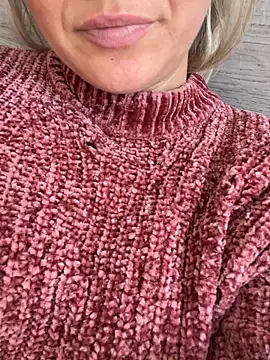 Daiana Andra online show from 10/24/25, 09:38