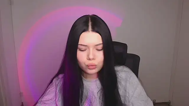 Mona Esty online show from 10/22/25, 05:24