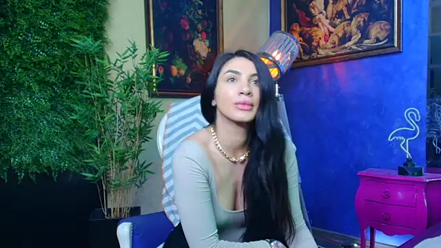 nicolepalmer online show from 10/25/25, 02:13