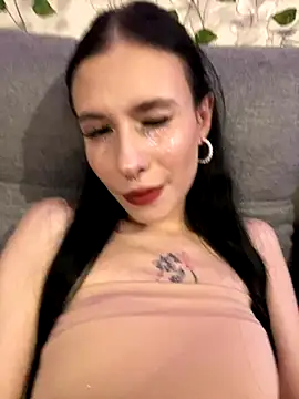 Snapshot of Kisa-Lisa_ chatting on 10/31/25, 08:21 Kisa-Lisa online show from 10/31/25, 08:21