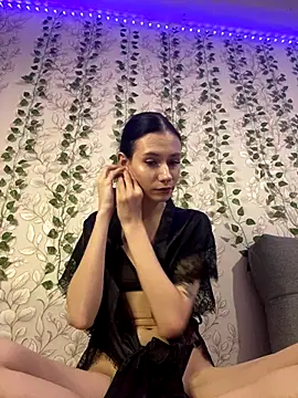 Snapshot of Kisa-Lisa_ chatting on 11/03/25, 03:57 Kisa-Lisa online show from 11/03/25, 03:57